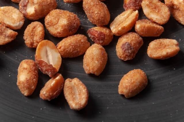 Erdnüsse selber rösten