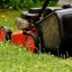 Welche Ruhezeiten Sie beim Rasenmähen beachten müssen