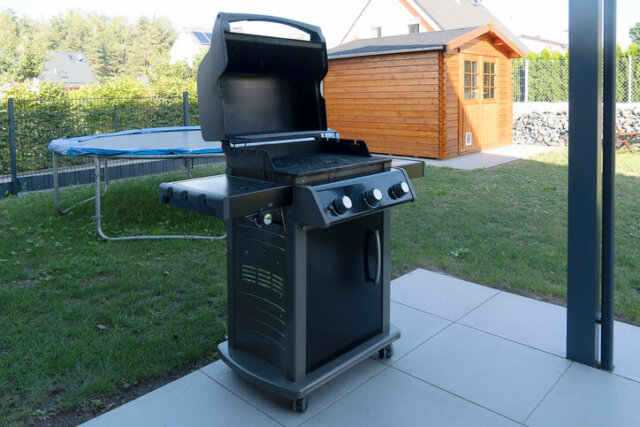 Gasgrill winterfest machen