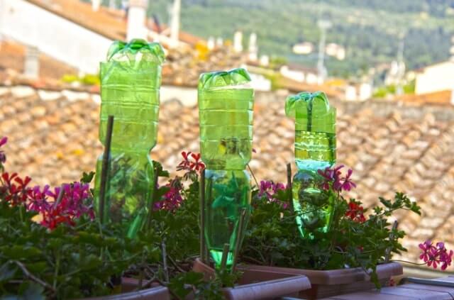 Die Bewässerung auf dem Balkon im Urlaub sicherstellen