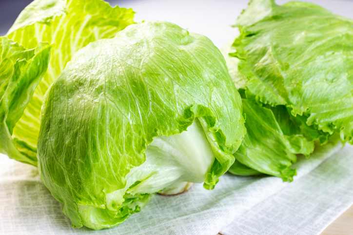 Eisbergsalat im Keller lagern