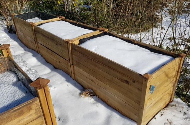 Das Hochbeet im Winter pflegen