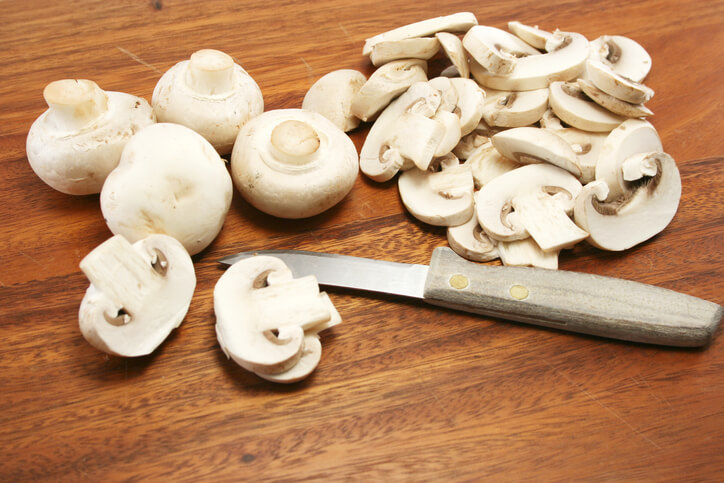 Welche Vorteile hat es, Champignons zu schälen