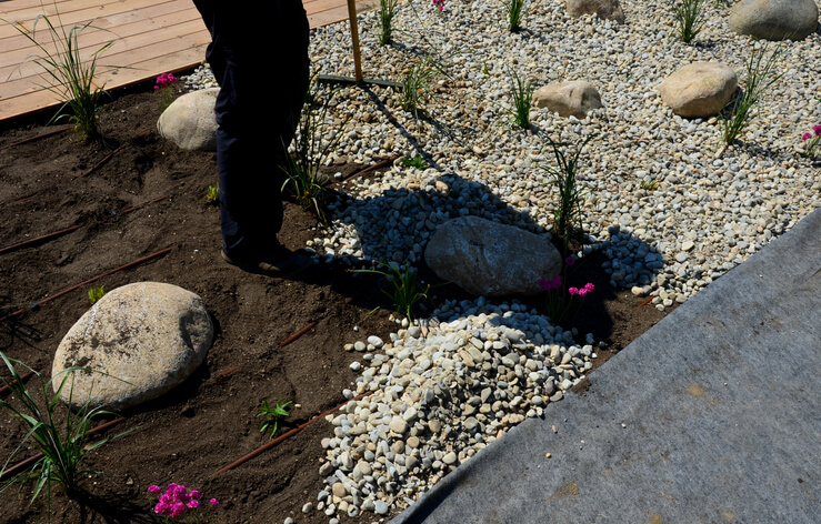 Das Anlegen eines Steinbeetes