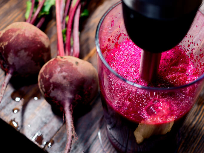 ᐅ Entsaftung von Roter Beete wie Sie eisenhaltigen Saft herstellen!