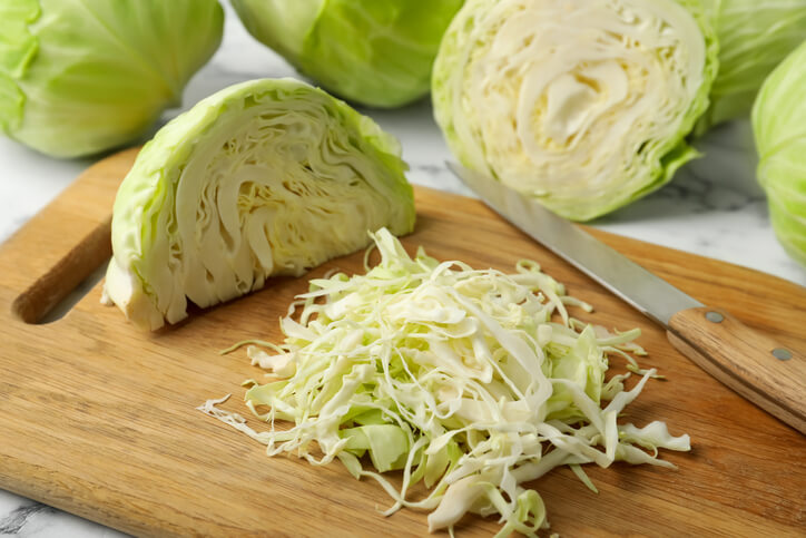 Vorbereitung für die Nutzung als Salat oder Sauerkraut