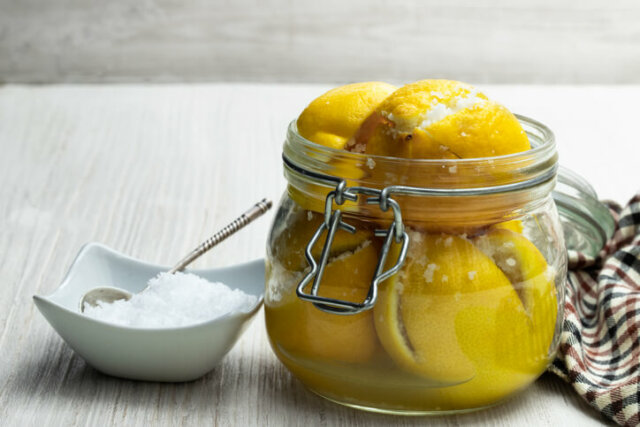 Zitronen - wie legt man die Zitrusfrüchte ein